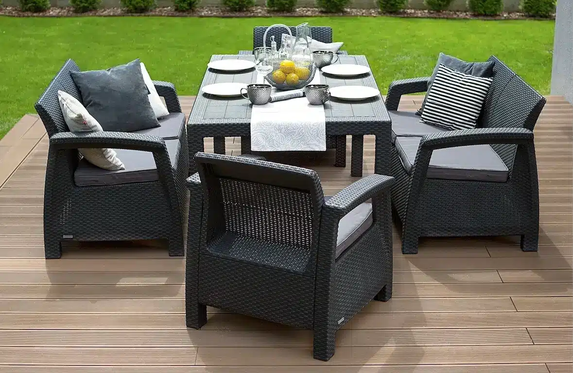 Moderný záhradný nábytok