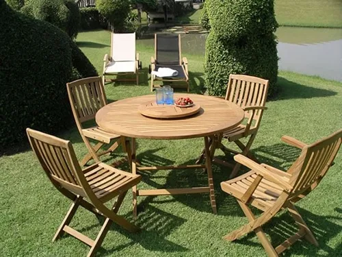 Teakový záhradný nábytok